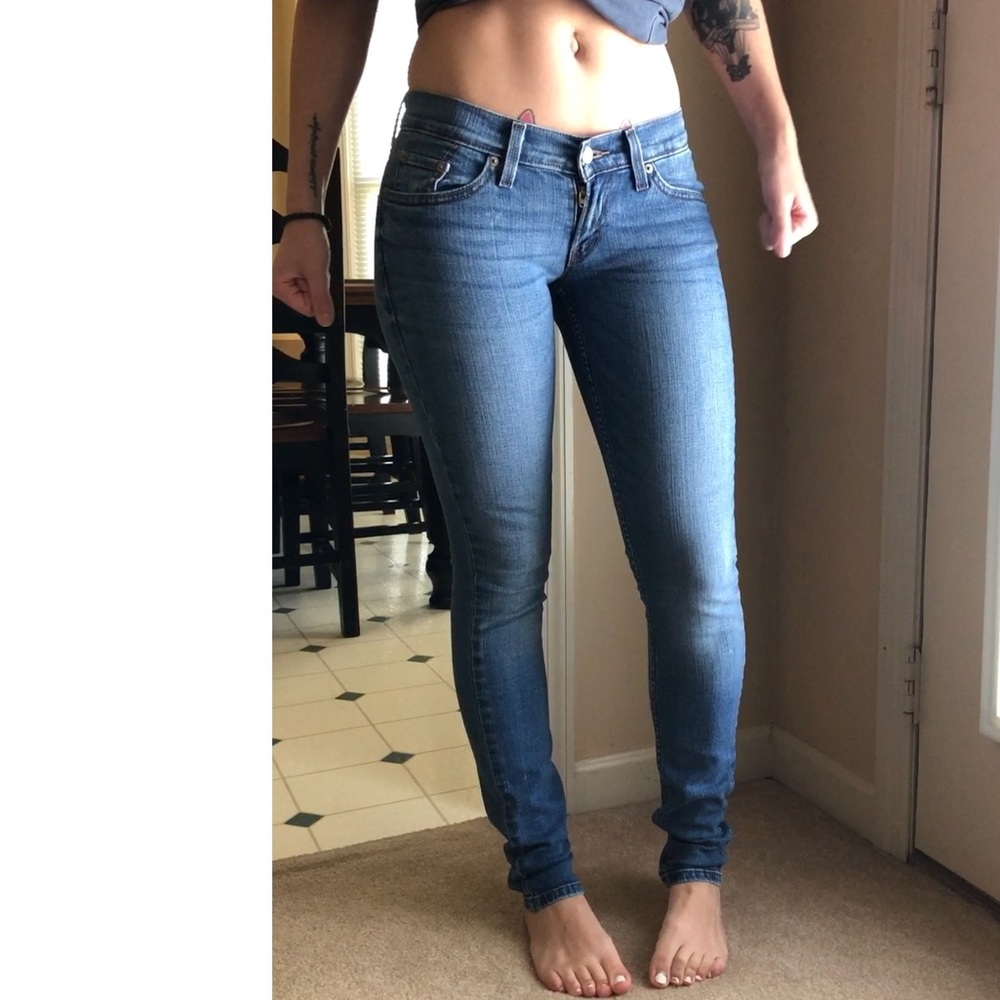Levi 524 Skinny Jeans